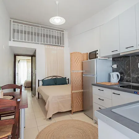 Tommy Seafront By Rentalspro - Nea Halkidiki Apartmán