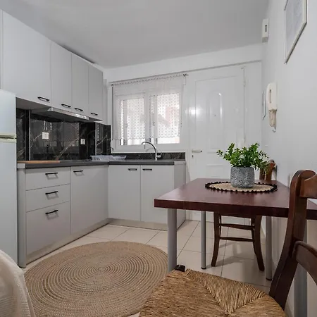 Apartment Tommy Seafront By Rentalspro - Nea Halkidiki *