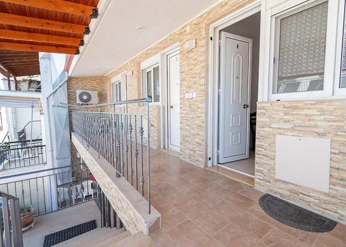 Appartement Tommy Seafront By Rentalspro - Nea Halkidiki Flogita
